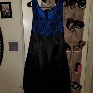 Alyn Paige of New York blue dress